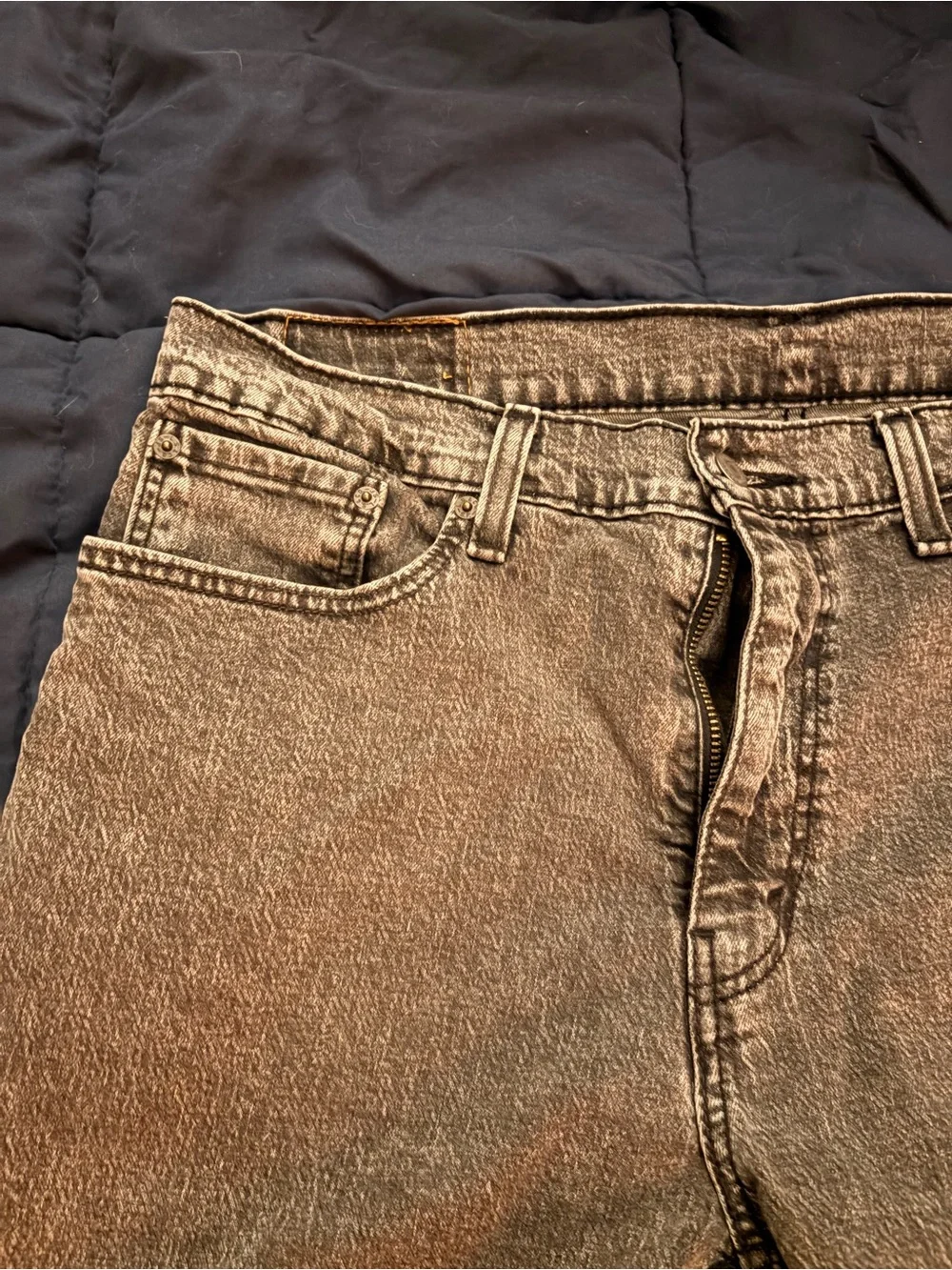 Levi’s 502 Distressed Washed Grey/Black Men’s Denim Shorts